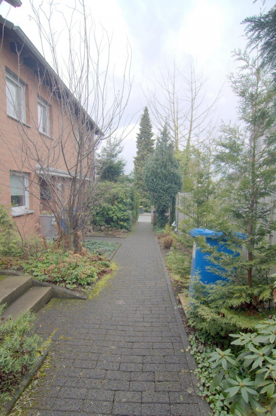 Zuwegung Reihenmittelhaus Holzwickede