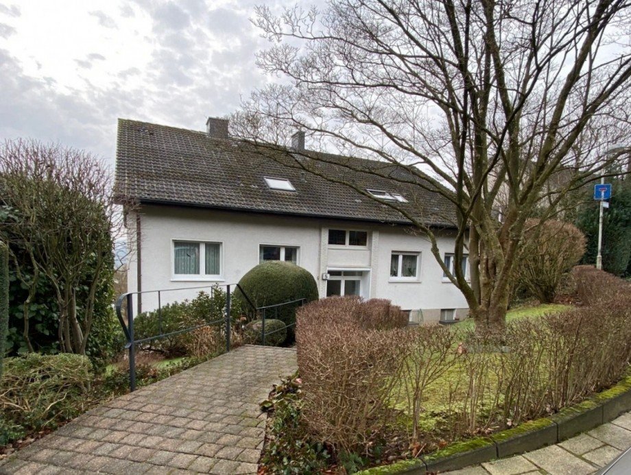 Eingangsbereich Haus Dachgeschosswohnung Herdecke