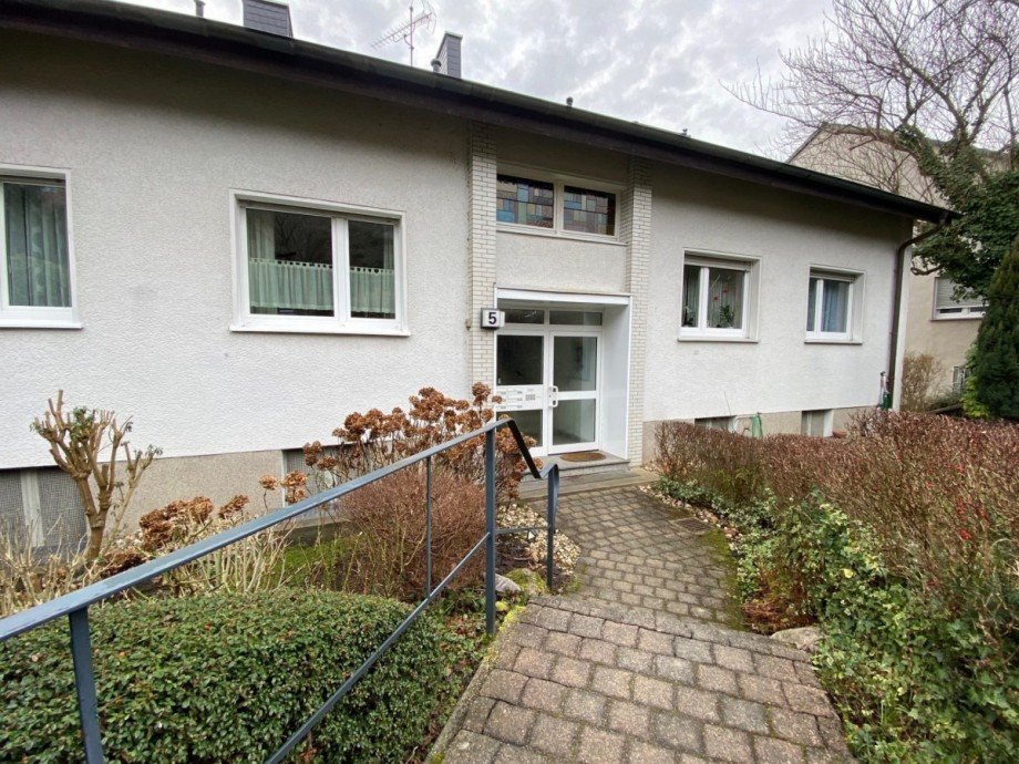 Eingangsbereich Haus Dachgeschosswohnung Herdecke